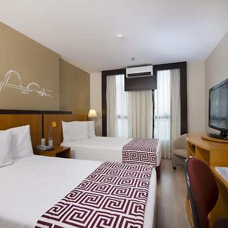 Comfort Hotel Taguatinga Rum bild